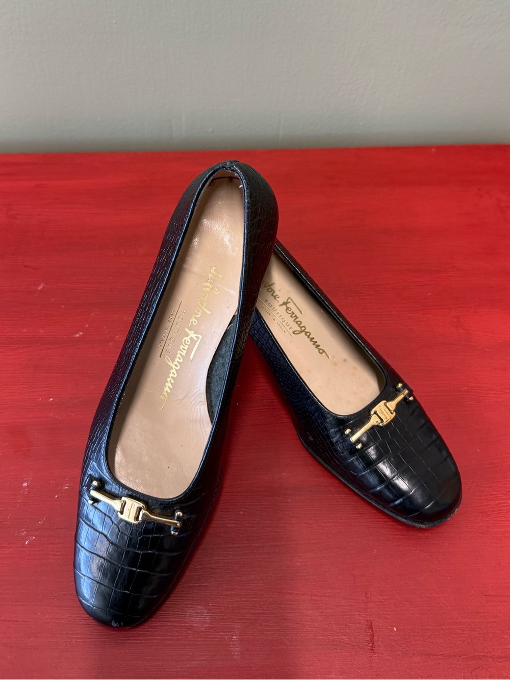 Salvatore Ferragamo Black Croc-Embossed Leather Vara Bit Flats